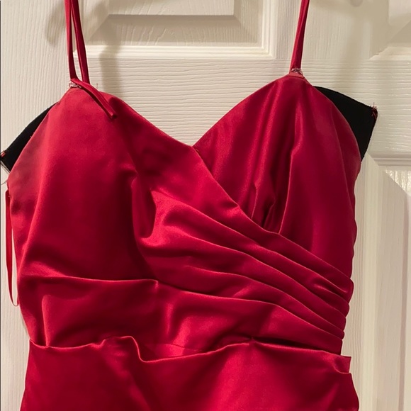 dress - Picture 2 of 4